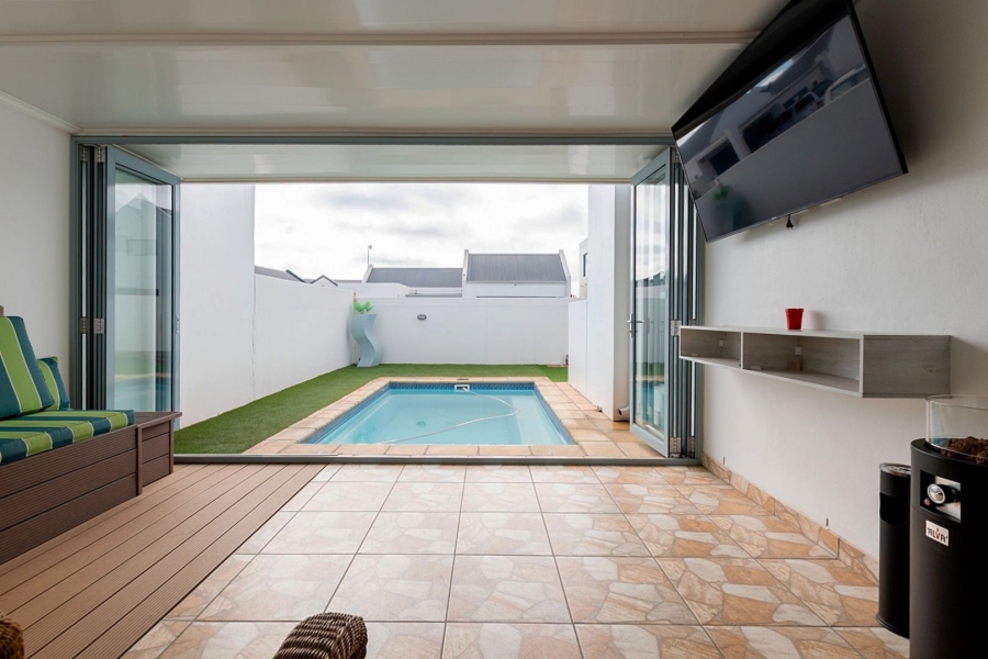 3 Bedroom Property for Sale in Blue Lagoon Western Cape